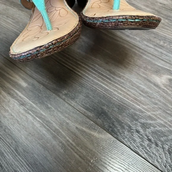 Born teal comfortable lightweight boho vacation festival beach sandals Size 7 - Picture 6 of 10